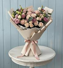 Букет цветов из:  Розы и Лизиантусы в Чульман