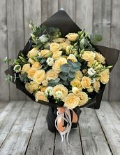 Букет цветов из:  Розы и Лизиантусы в Чульман