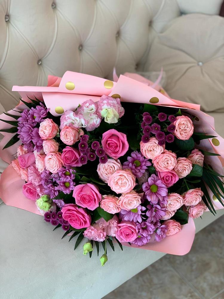 Букет цветов из: Хризантемы, Розы и Лизиантусы в Чульман