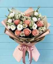 Букет цветов из:  Розы, Альстромерии и Лизиантусы в Чульман