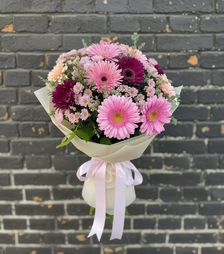 Букет цветов из: Герберы и Хризантемы в Чульман