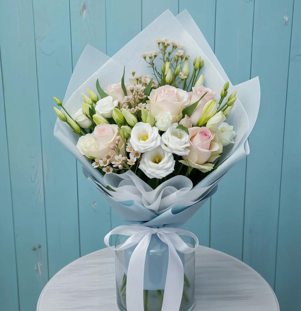 Букет цветов из: Розы и Лизиантусы в Чульман