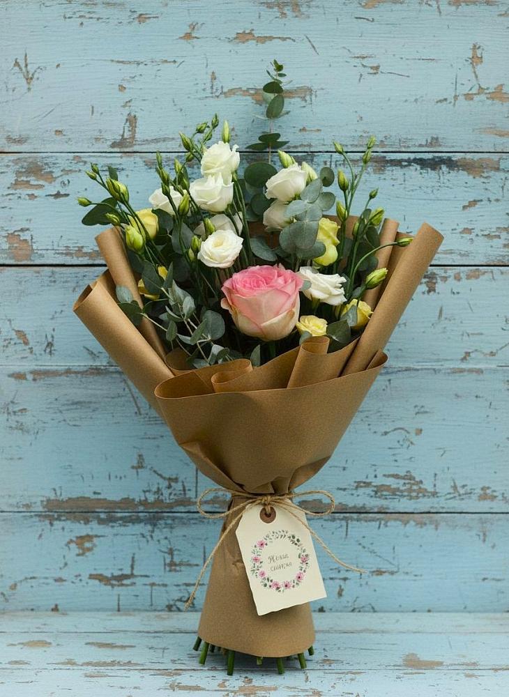 Букет цветов из: Розы и Лизиантусы в Чульман