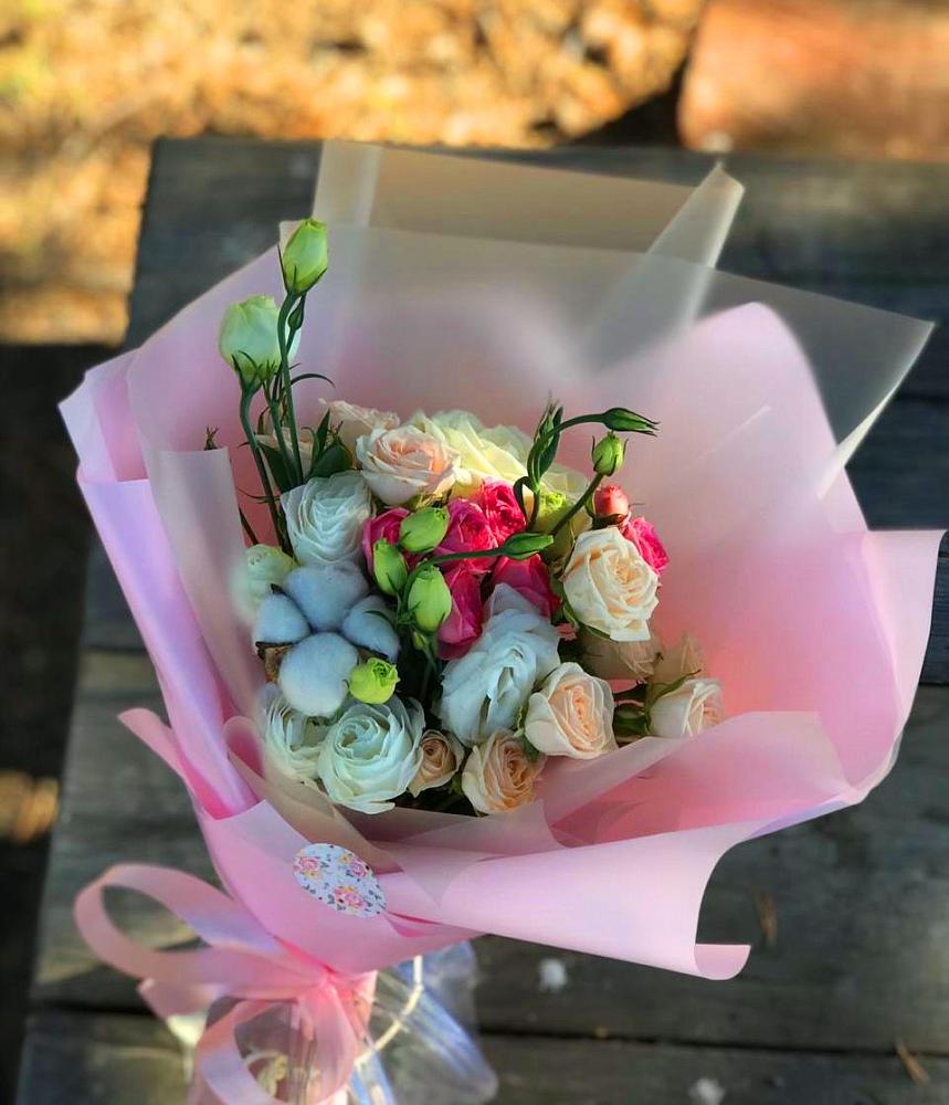 Букет цветов из: Розы и Лизиантусы в Чульман