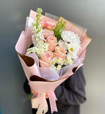 Букет цветов из:  Хризантемы и Розы в Чульман