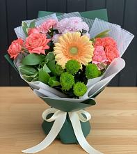 Букет цветов из:  Гвоздики, Розы, Герберы и Хризантемы в Чульман