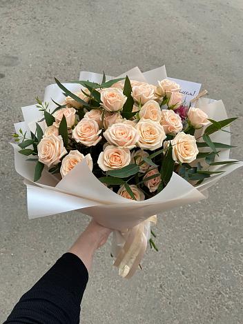 Букет Кремовые розы Латте в Чульман