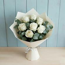Букет Белые розы в Эвкалипте в Чульман