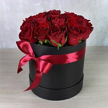Цветочная композиция из Розы в шляпной коробке в Чульман