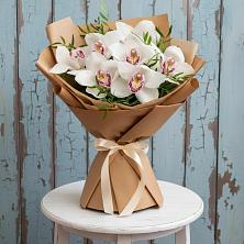 Букет цветов из:  Орхидеи и Розы в Чульман
