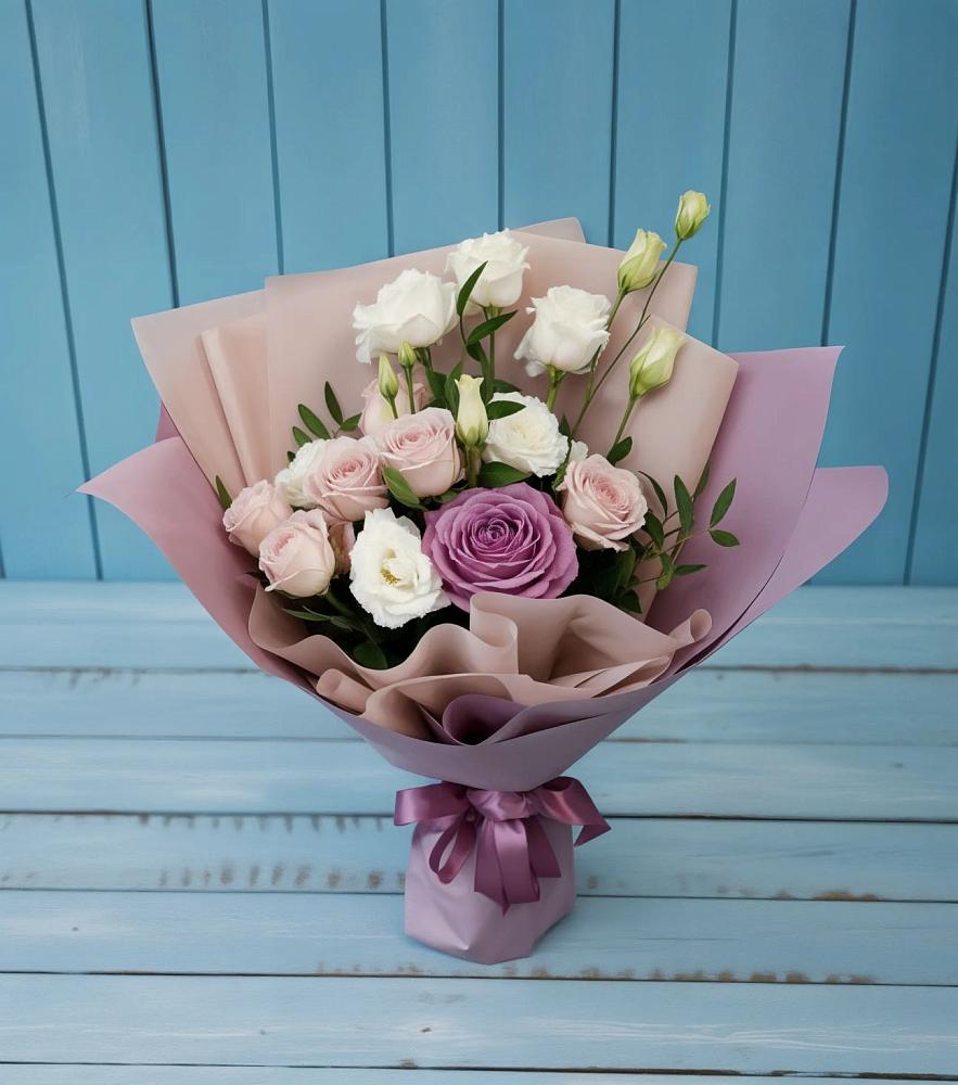 Букет цветов из: Розы и Лизиантусы в Чульман